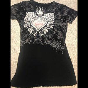 💖Sinful Brand Black fitted Tee Size S w/detail 💖